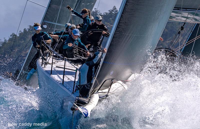 Gusto at the top mark - photo © Bow Caddy Media