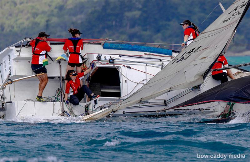 Offshore Account - photo © Bow Caddy Media