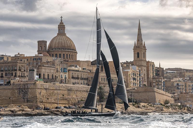 Rolex Middle Sea Race 2026'da Black Jack 100 adlı tek gövdeli tekne birinciliğini elde etti - fotoğraf © RMYC / Andrea Azzopardi