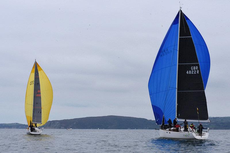 Mojito, following Darling down to the third mark - Pwllheli Autumn challenge series photo copyright Gerallt Williams taken at Pwllheli Sailing Club and featuring the J/122 class
