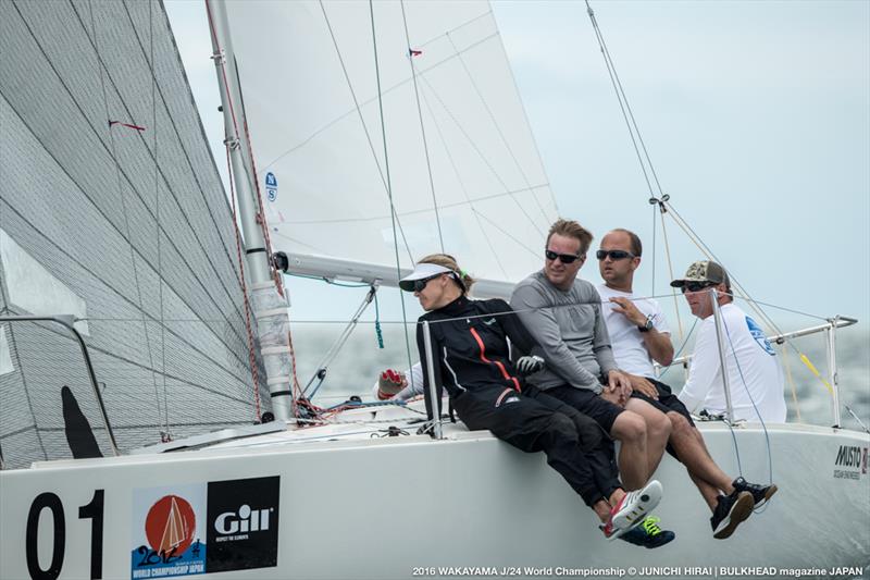 Racing on the final day of the J/24 World Championship at Wakayama, Japan photo copyright Junichi Hirai / Bulkhead Magazine Japan taken at Wakayama Sailing Club and featuring the J/24 class