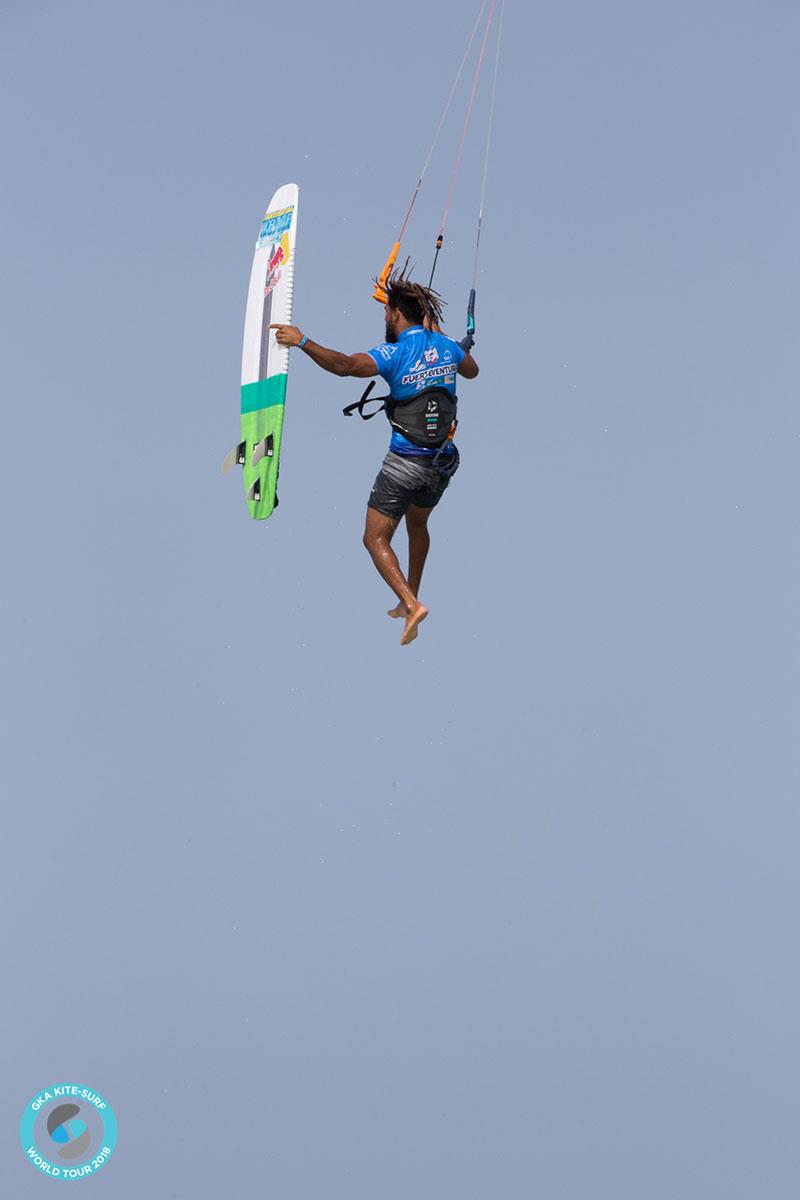 Balance, vision, bravado and juggling skills… Airton's got it all - 2018 KSWT Sotavento photo copyright Jim Gaunt taken at  and featuring the Kiteboarding class