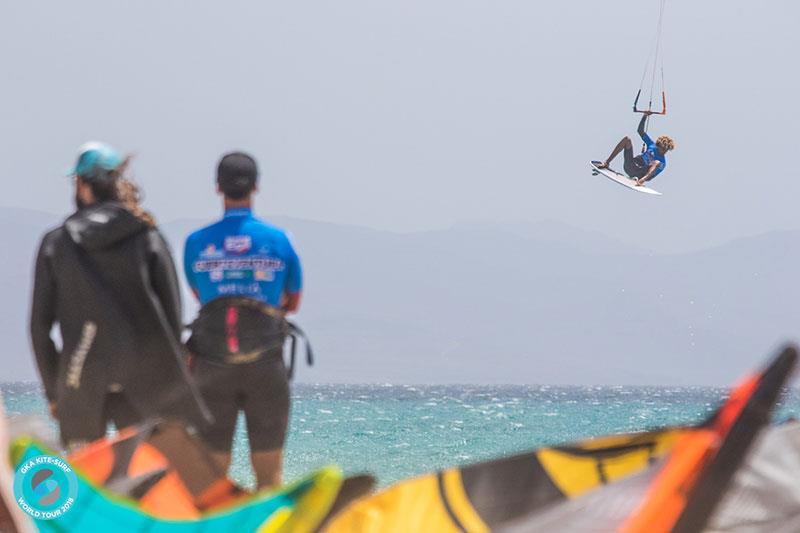 Matchu Lopes with a tight performance - 2018 KSWT Sotavento photo copyright Tm Brendt – Tillmann’s Tea taken at  and featuring the Kiteboarding class