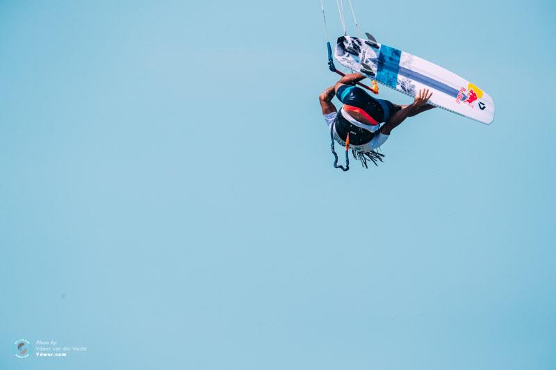 Airton anxiously threw everything into the last few minutes, but Camille sealed Airton's third defeat in pure strapless freestyle competition in three years. Not a bad record really... - Day 2 - 2018 GKA Kite-Surf World Tour Prea, Round 6 - photo © Ydwer van der Heide