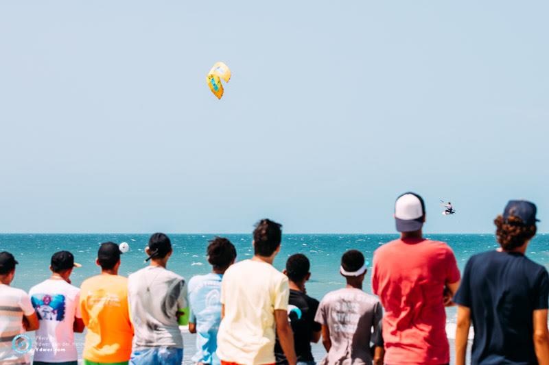 Carew turning the kite loop screw on Mitu - Day 2 - 2018 GKA Kite-Surf World Tour Prea, Round 6 photo copyright Ydwer van der Heide taken at  and featuring the Kiteboarding class