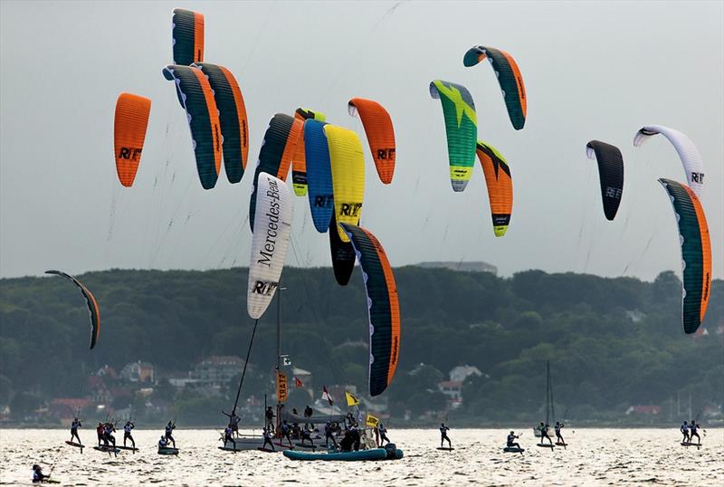 Mixed Kite Sailing - photo © World Sailing