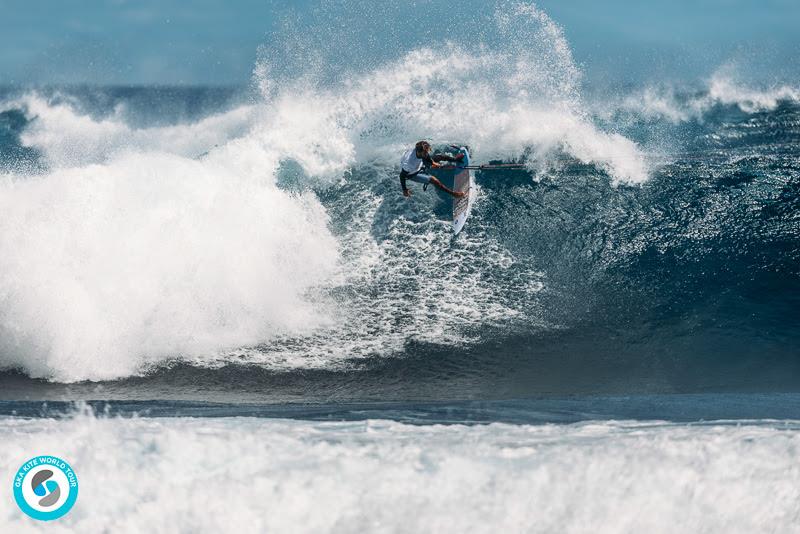 Upper cut, square on the jaw, the wave faltered under Airton's attack - 2019 GKA Kite World Cup Mauritius, day 6 - 2019 GKA Kite World Cup Mauritius, day 6 - photo © Ydwer van der Heide