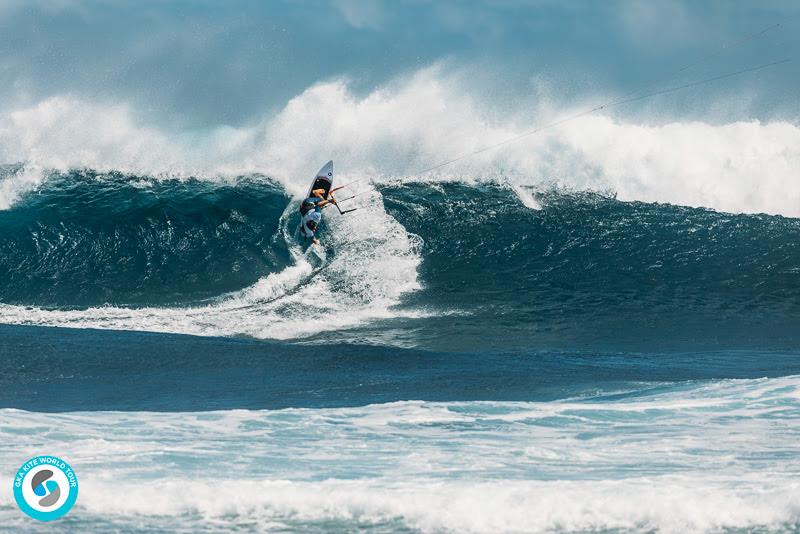 Timing, positioning, awareness... and stamina - 2019 GKA Kite World Cup Mauritius - photo © Ydwer van der Heide