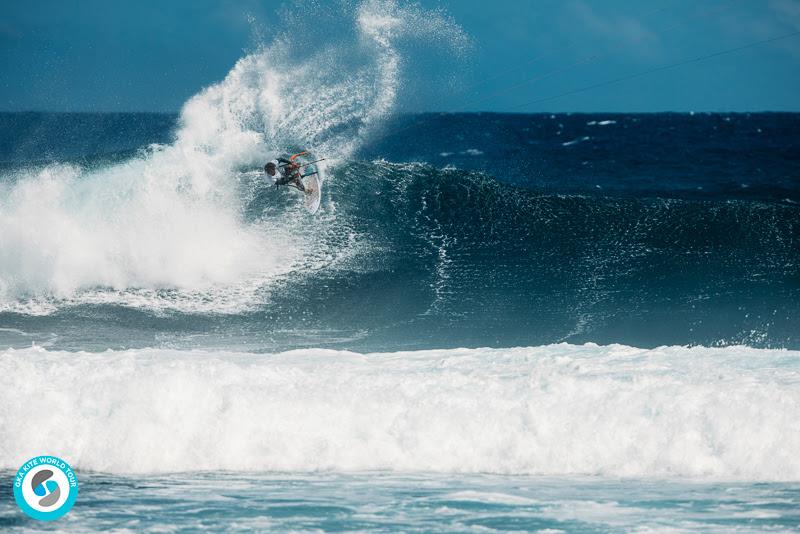 Precision and power - Airton's awesome combination - 2019 GKA Kite World Cup Mauritius, final day photo copyright Ydwer van der Heide taken at  and featuring the Kiteboarding class