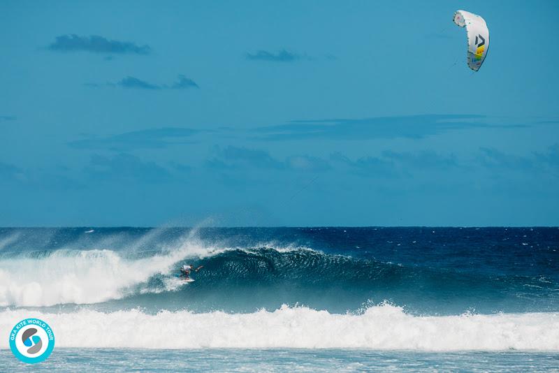 Airton was pulling in full gas too towards the end of the heat - 2019 GKA Kite World Cup Mauritius, final day - photo © Ydwer van der Heide