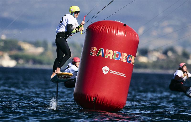 Ellie Aldridge (GBR) leads around the top mark - 2022 Formula Kite World Championships - photo © Robert Hajduk / IKA media