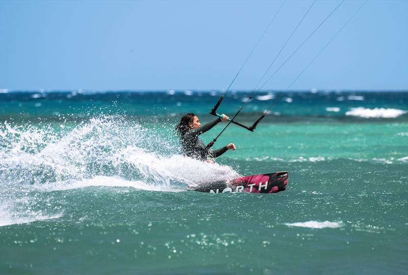 Karlie Thoma on the new Astra Freeride/Big Air TwinTip with Flex Bindings - photo © Franck Berthuot