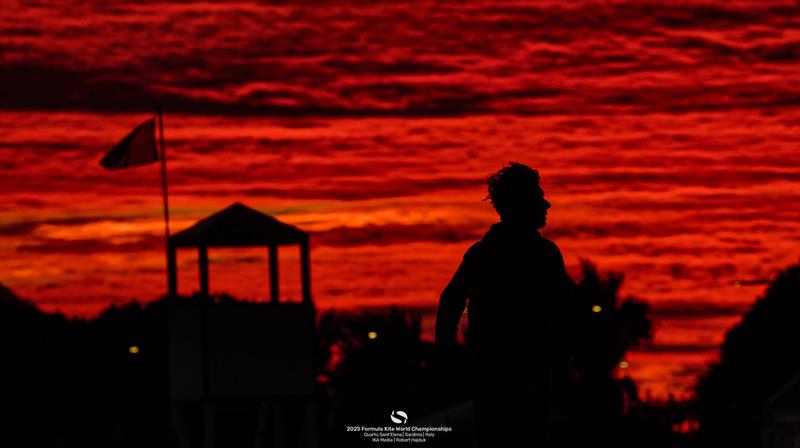 Sunset over Poetto Beach - 2025 Formula Kite World Championships - photo © IKA Media / Robert Hajduk