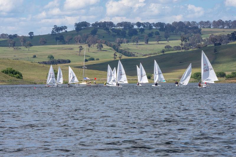 Malpas Dam's surrounds show their beauty as the monohull fleet awaiting the start at the last Thunderbolt regatta - photo © Paulo Lagos