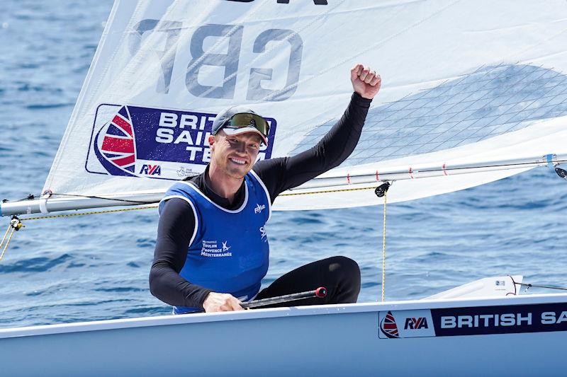 ILCA 7 gold for Elliot Hanson (GBR) at 54th Semaine Olympique Française - Toulon Provence Méditerranée photo copyright Sailing Energy / Semaine Olympique Française taken at COYCH Hyeres and featuring the ILCA 7 class