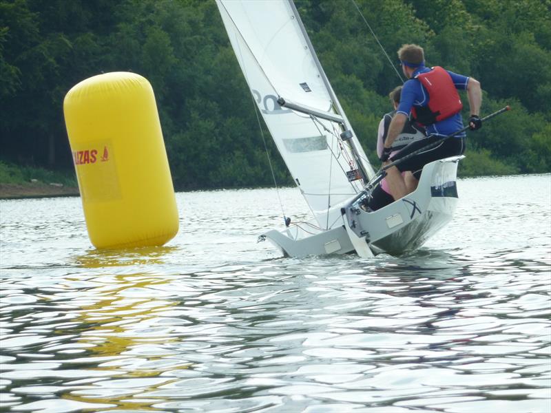 Noble Marine 2000 Southern Travellers Round 5 at Bewl  photo copyright Amanda Conrad taken at Bewl Sailing Association and featuring the 2000 class