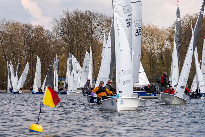 2000 class Millennium Series event 1 at Weir Wood - photo © Vince White / WWSC