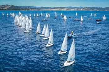 360 sailboat race