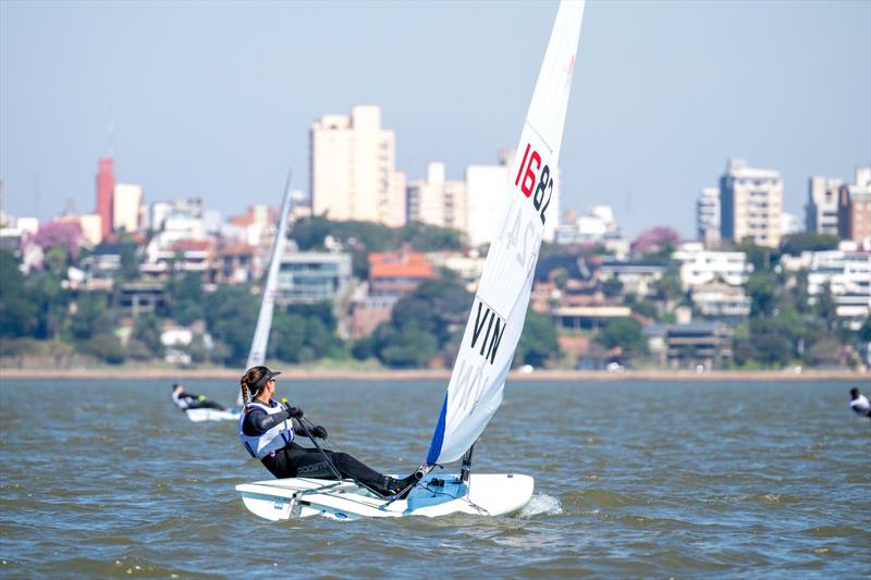 Scarlett Hadely racing on the river at Encarnacion during the Junior PanAm Games, Paraguay - photo © ASU2025