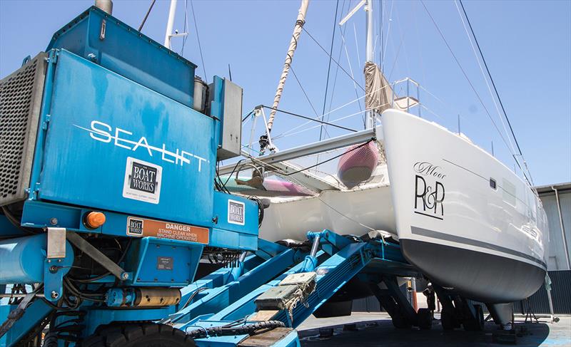 Hydraulic Sealift - photo © KATO Sailing