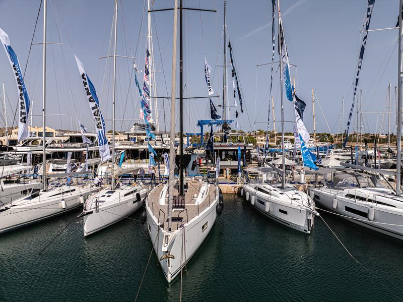 Olympic Yacht Show photo copyright Zisis Dalakouras taken at  and featuring the Marine Industry class