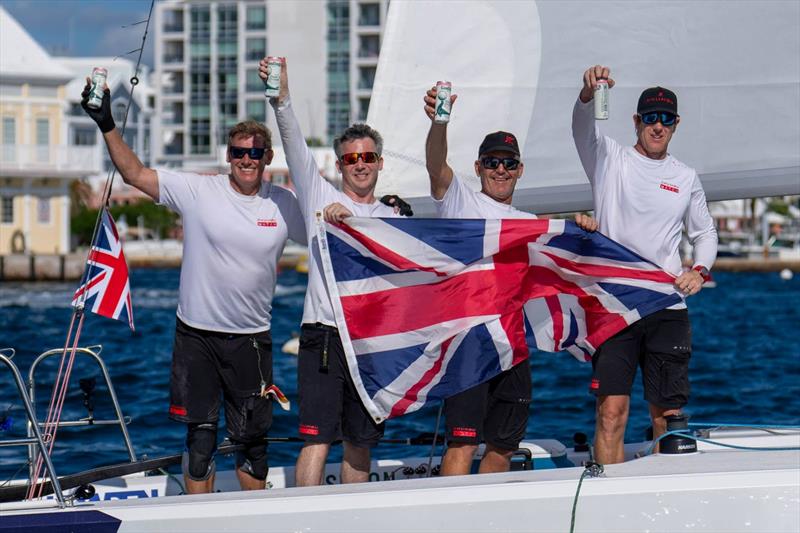 2026 Bermuda Gold Cup Şampiyonu Khmbu Racing (soldan sağa Richard Sydenham, Christian Hamilton, Jon Gundersen, Ian Williams) - fotoğraf © Ian Roman / WMRT