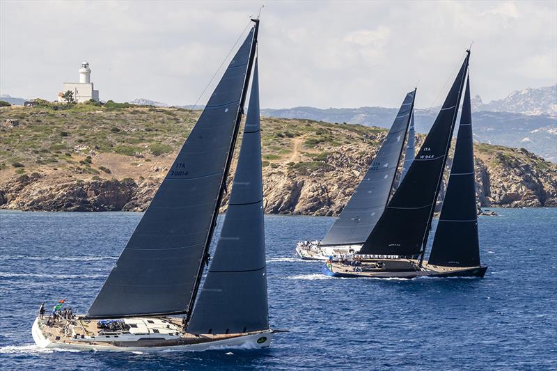 The Wallycentos fight it out in 'bomb alley' - Maxi Yacht Rolex Cup 2018 - photo © Rolex / Studio Borlenghi