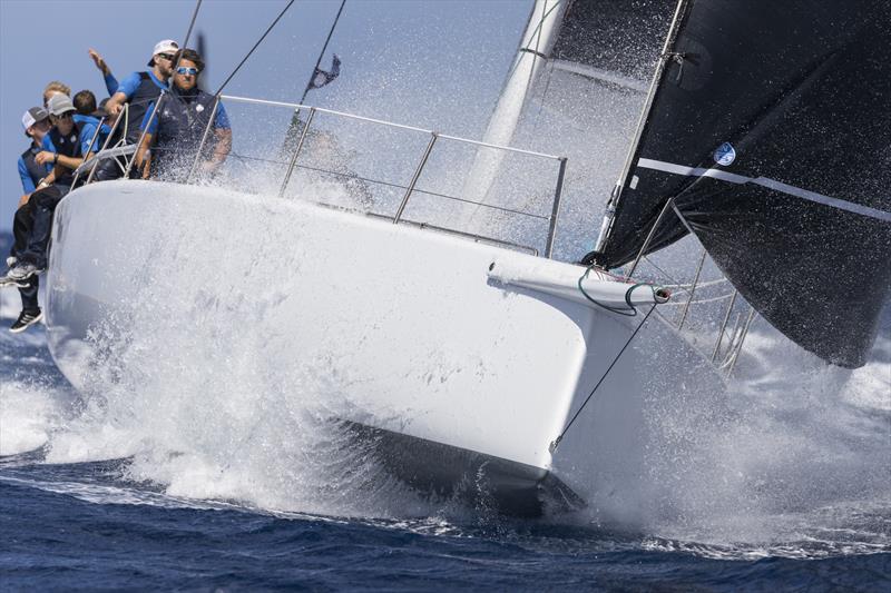 Crew stacked up on the stern of Peter Dubens' Frers 60 Spectre on Maxi Yacht Rolex Cup day 5 photo copyright Studio Borlenghi / International Maxi Association taken at Yacht Club Costa Smeralda and featuring the Maxi class