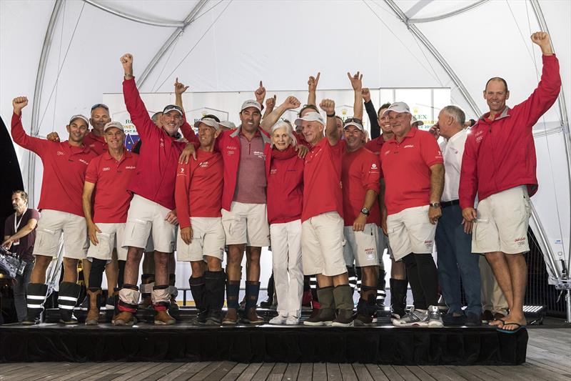 A delighted crew of Wild Oats XI. - photo © Andrea Francolini