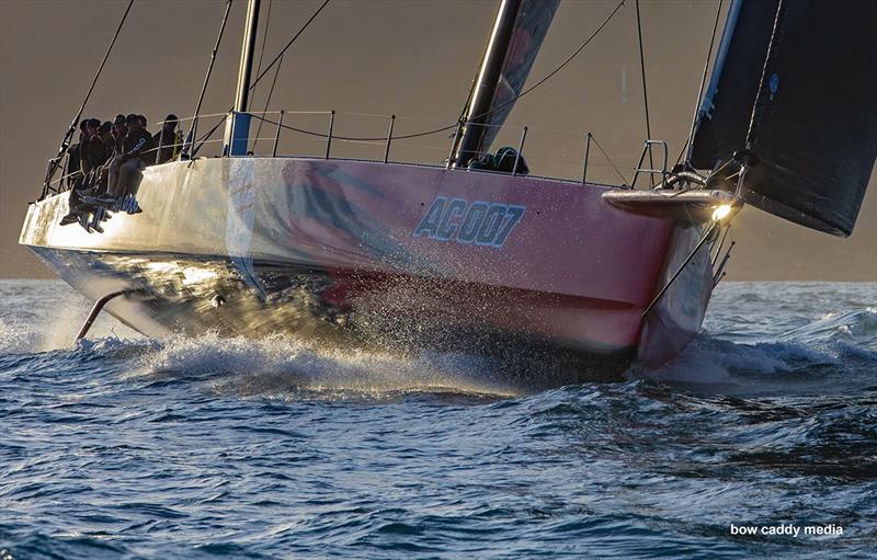 Andoo Comanche reaching to North Head - photo © Bow Caddy Media