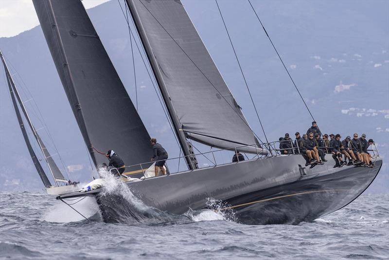 Karel Komárek's 100ft V had a solid day - photo © IMA / Studio Borlenghi
