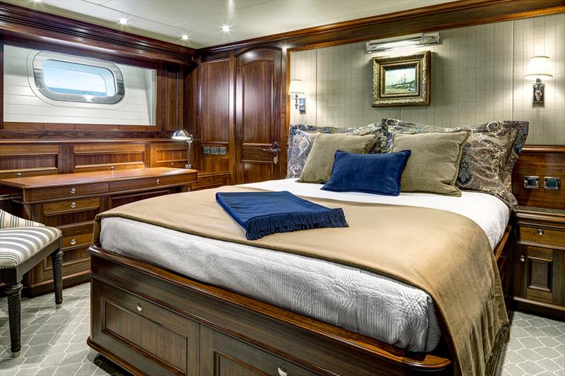 Guest Double cabin - Encore - designed by DuBois - built by Alloy Yachts - photo © McD Yachts