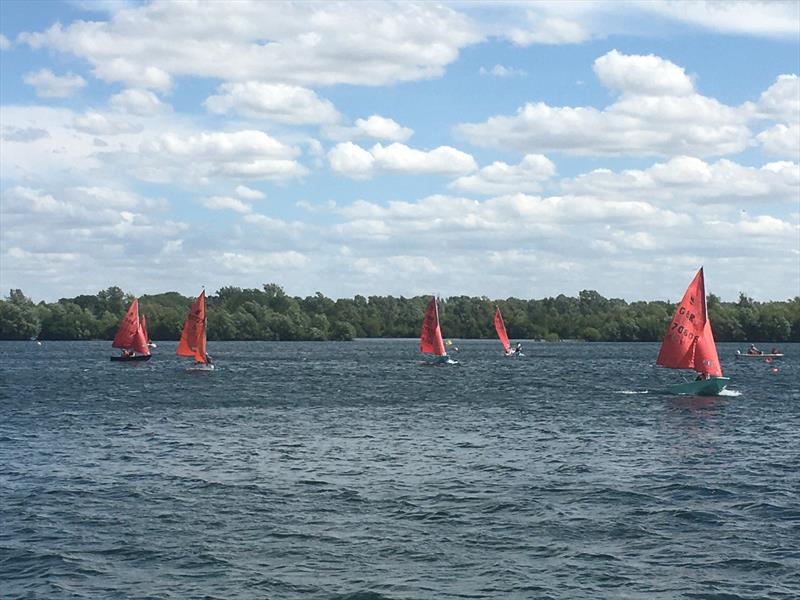 Mirror weekend at Hunts photo copyright Andy Start & Alison Ince taken at Hunts Sailing Club and featuring the Mirror class