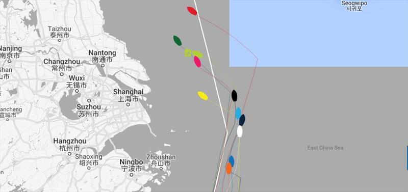 Current positions – Clipper Round the World Yacht Race 8: The Sailing City Qingdao Cup, Day 9 photo copyright Clipper Race taken at 