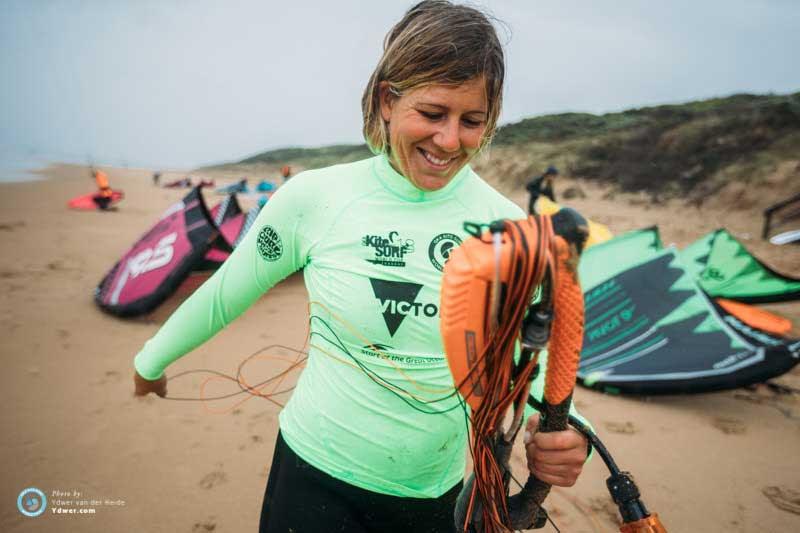 Carla rigging up before heat 3 - GKA Kite-Surf World Tour Torquay, Round 7, Day 2 photo copyright Ydwer van der Heide taken at 