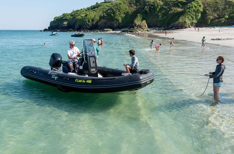 SEAir Flying Tender 5.5 - photo © Romain Sandt