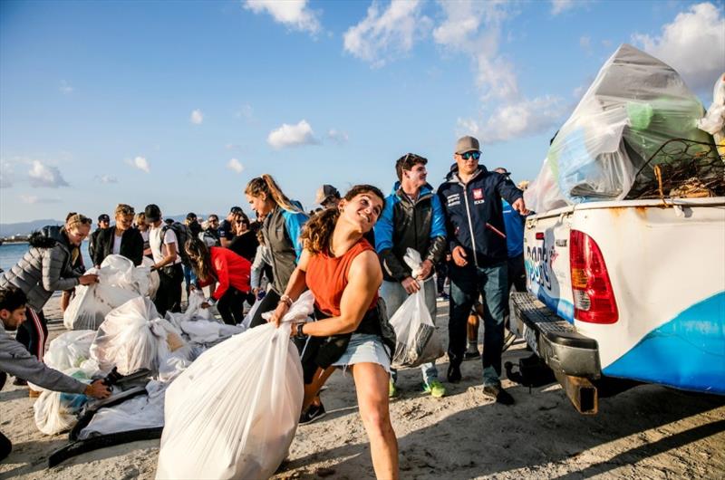 Beach cleaning - photo © Jesus Renedo / Sailing Energy