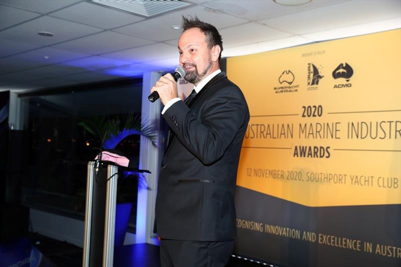 MC Steven Bradbury OAM - photo © Salty Dingo