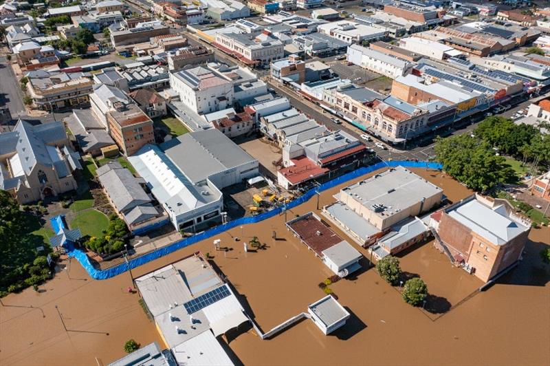 An impressive image of the Maryborough Flood Levy stopping flood waters from inundating the rest of the CBD photo copyright Fisho's Tackle World taken at 