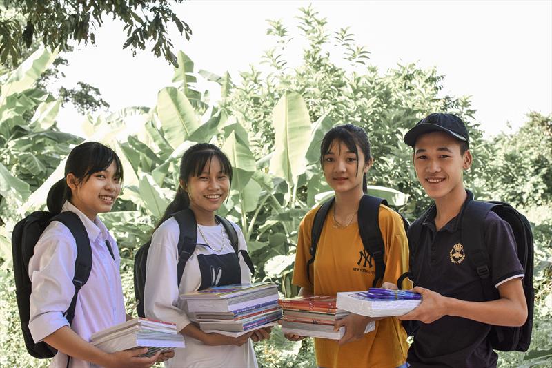 Students going to school - photo © Blue Dragon Foundation