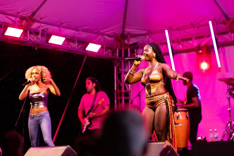 Asher Otto and Itchy Feet brought energy to the Prizegiving Party - photo © Arthur Daniel / RORC