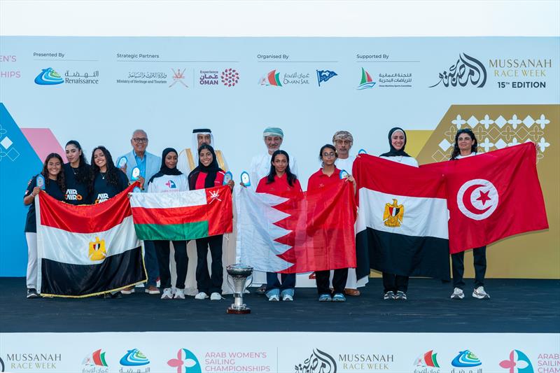 15. Mussanah Yarış Haftası ve 3. Arap Kadınlar Yelken Şampiyonası podyumu - fotoğraf © Oman Sail
