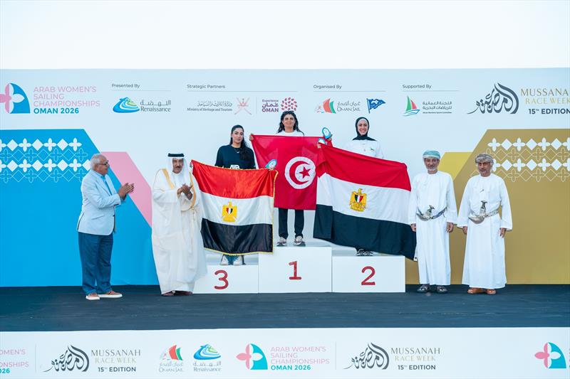 15. Mussanah Yarış Haftası ve 3. Arap Kadınlar Yelken Şampiyonası podyumu - fotoğraf © Oman Sail
