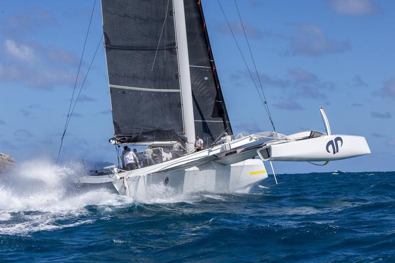 Argo smashes Antigua 360 record