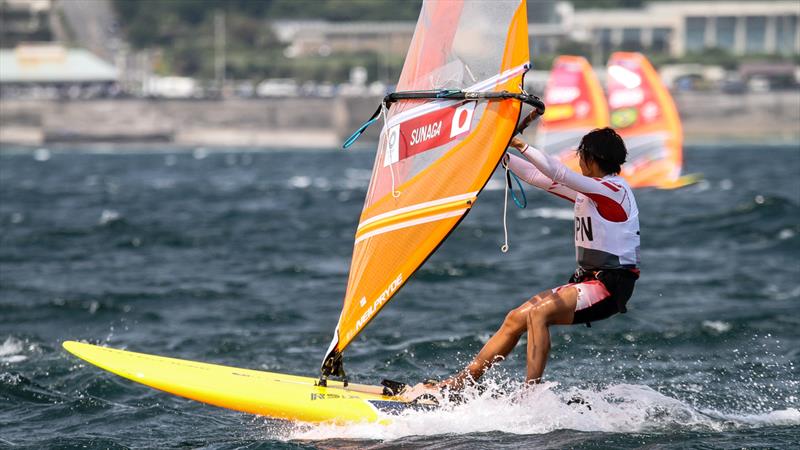 Tokyo2020 - Day 2 - July, 26, - Enoshima, Japan. - Womens RS:X - photo © Richard Gladwell - Sail-World.com / nz