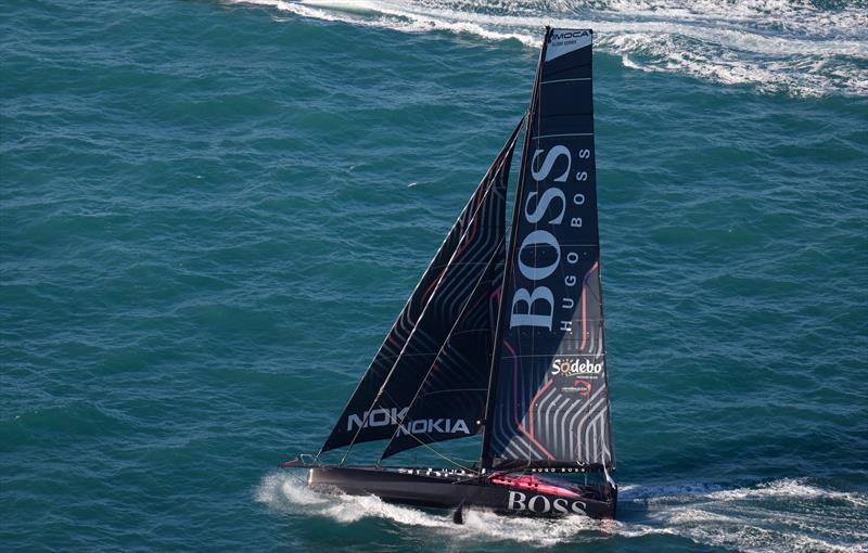 Vendée Globe race start photo copyright Lloyd Images / Alex Thomson Racing taken at  and featuring the IMOCA class