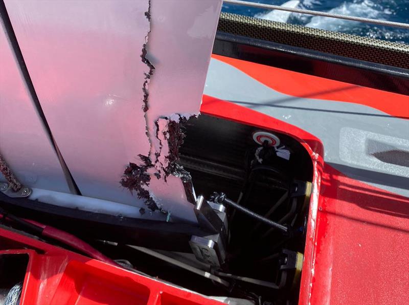 Foil damage for Sébastien Simon on ARKEA PAPREC in the Vendée Globe - photo © Sébastien Simon / ARKEA PAPREC