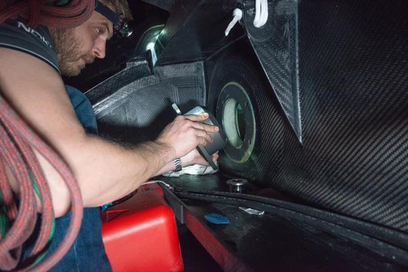 Bearing check - Hugo Boss - Keel and boat repairs following TJV incident - November 4, 2019 - Canary Islands - photo © Alex Thomson Racing