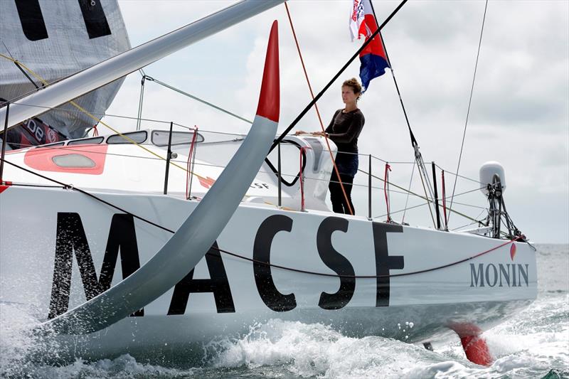 Isabelle Joschke (Macsf) Vendée - Arctique - Les Sables d'Olonne - photo © François Van Malleghem / Imoca