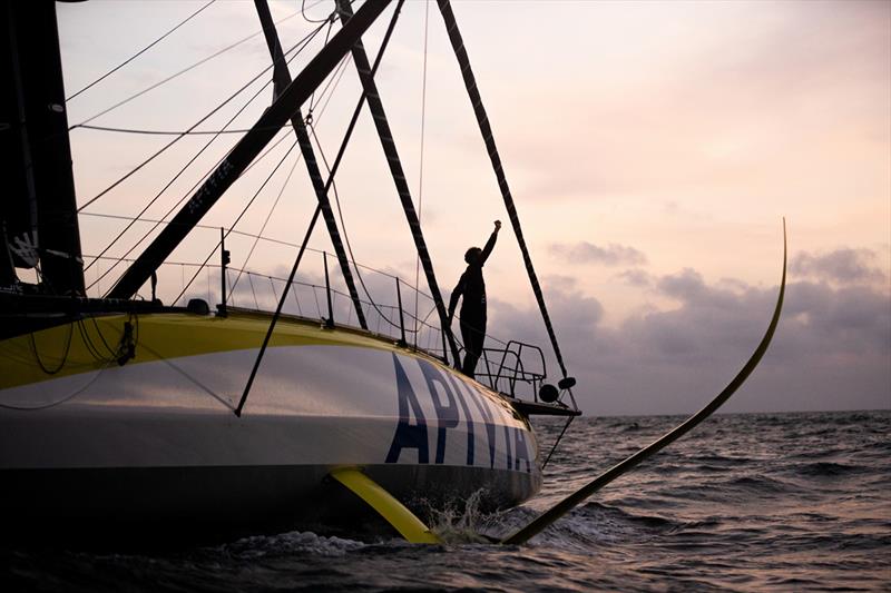 Arrivée de Charlie Dalin (Apivia), deuxième de la Vendée - Arctique - Les Sables d'Olonne 2020 - photo © Eloi Stichelbaut - polaRYSE / IMOCA